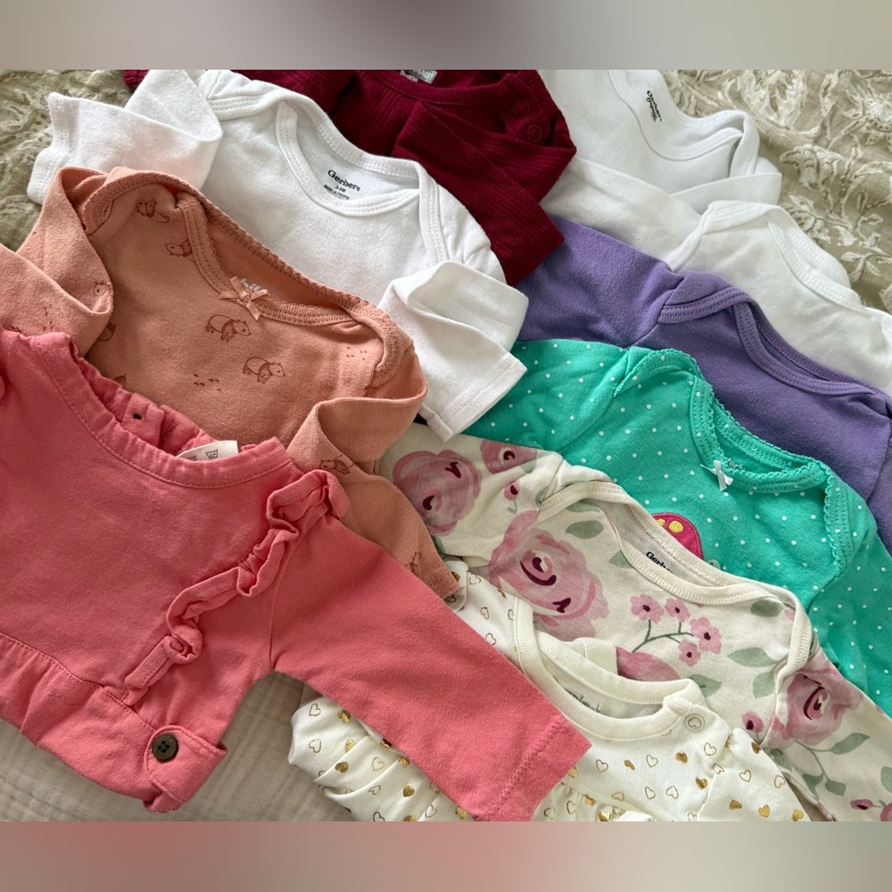 10 Long sleeve onesies